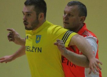 Ostatnia kolejka strzałkowskiej halówki