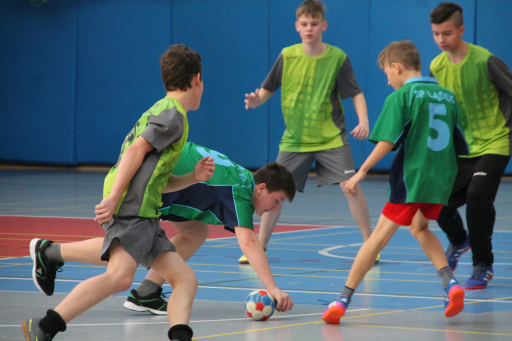 Jedna korona, jedenastu chętnych Zobacz zdjęcia