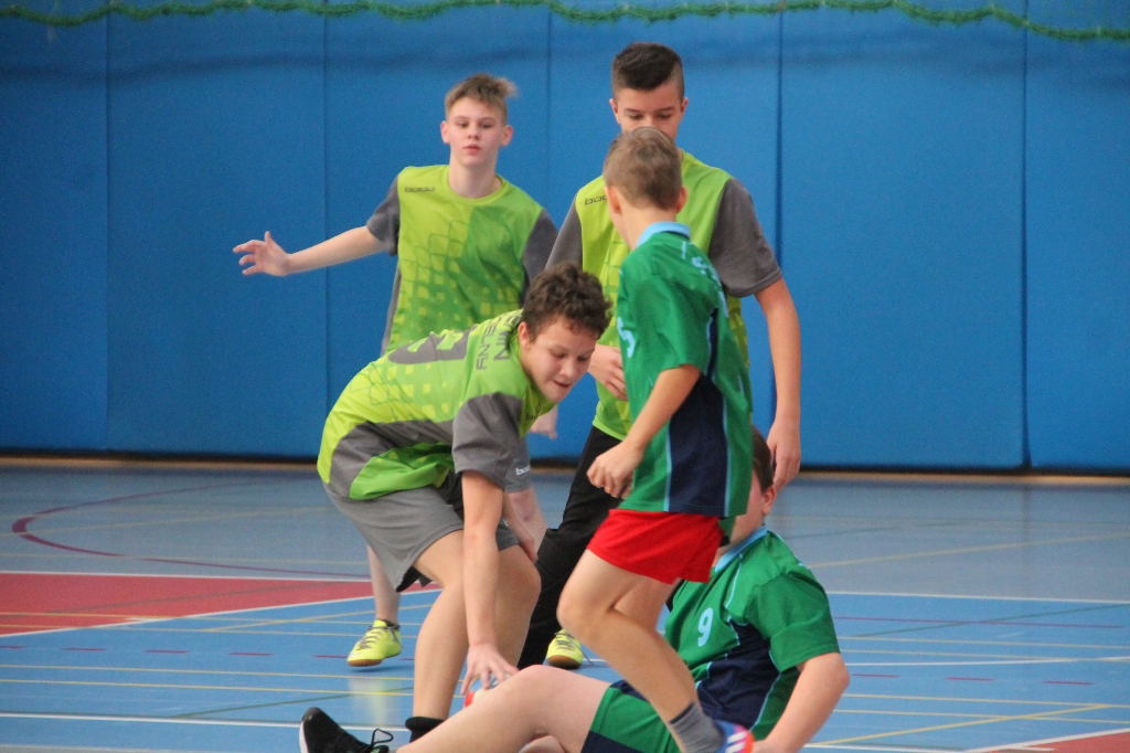 Jedna korona, jedenastu chętnych Zobacz zdjęcia