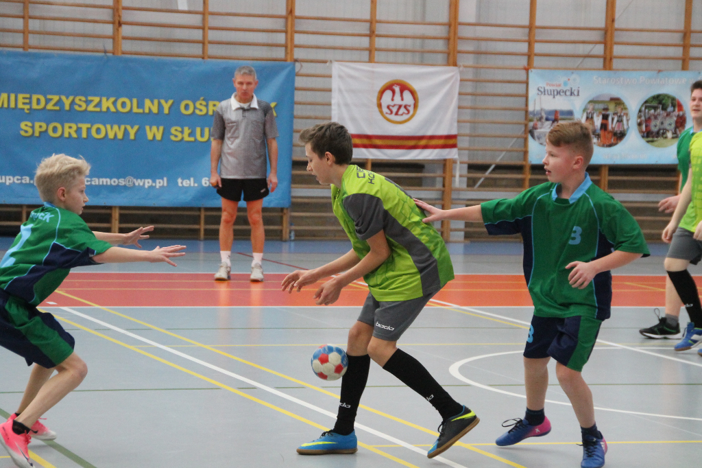 Jedna korona, jedenastu chętnych Zobacz zdjęcia