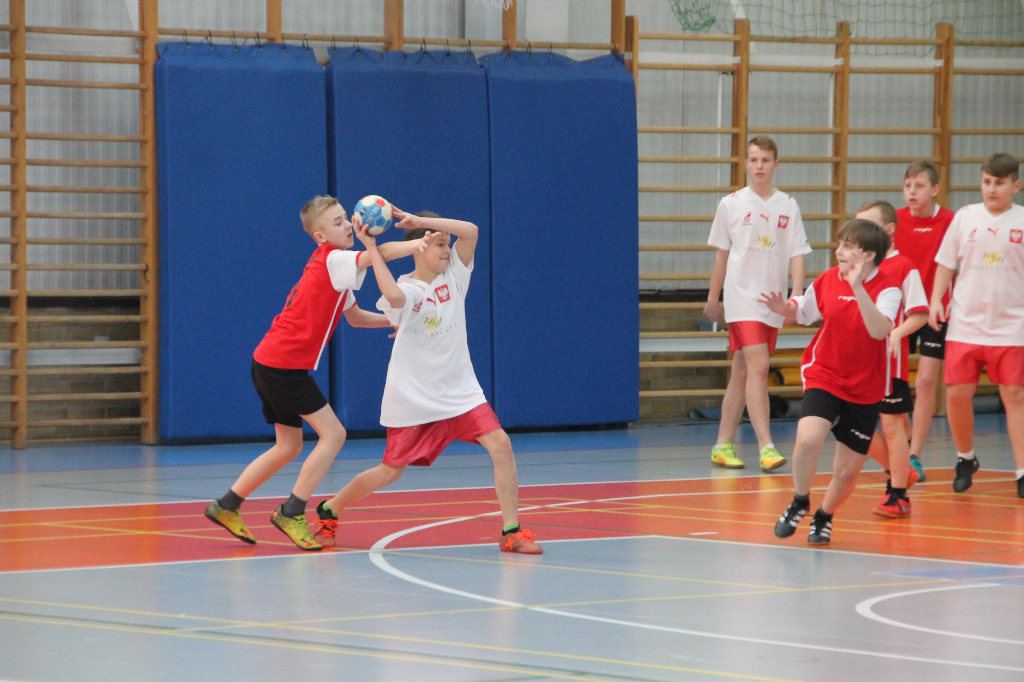 Jedna korona, jedenastu chętnych Zobacz zdjęcia