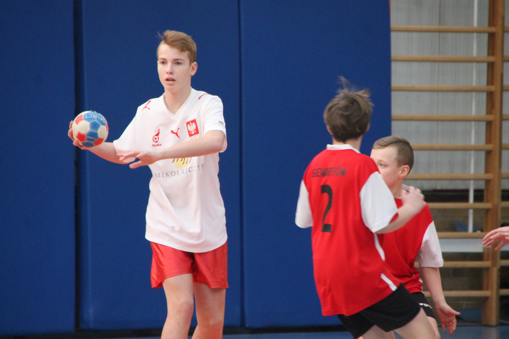 Jedna korona, jedenastu chętnych Zobacz zdjęcia