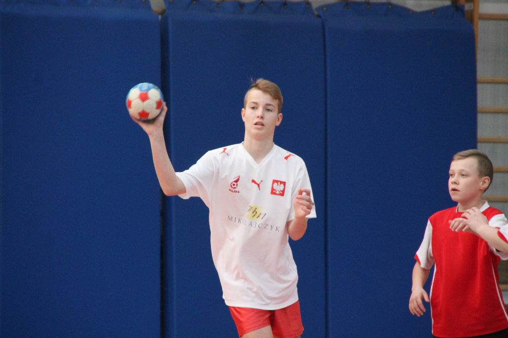 Jedna korona, jedenastu chętnych Zobacz zdjęcia