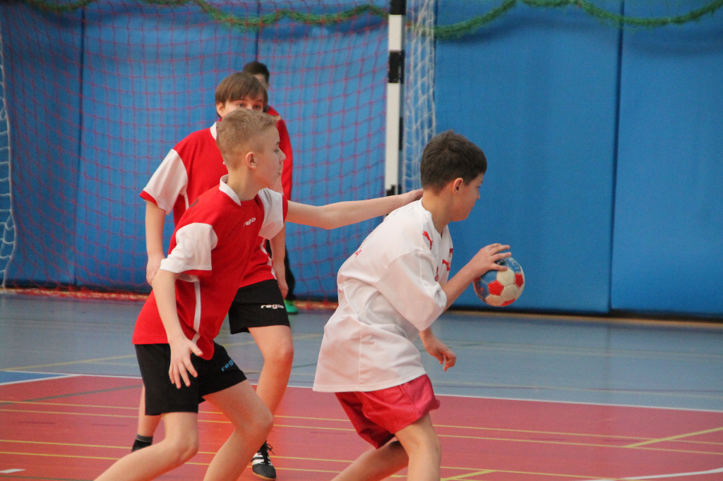 Jedna korona, jedenastu chętnych Zobacz zdjęcia