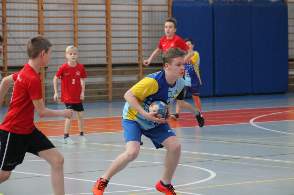 Jedna korona, jedenastu chętnych Zobacz zdjęcia