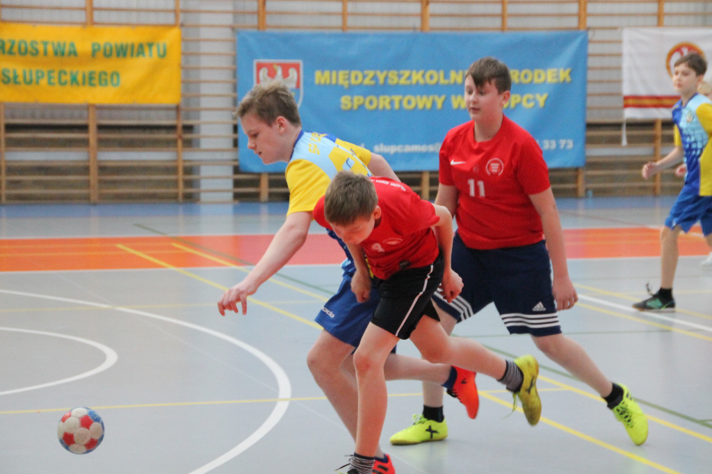 Jedna korona, jedenastu chętnych Zobacz zdjęcia