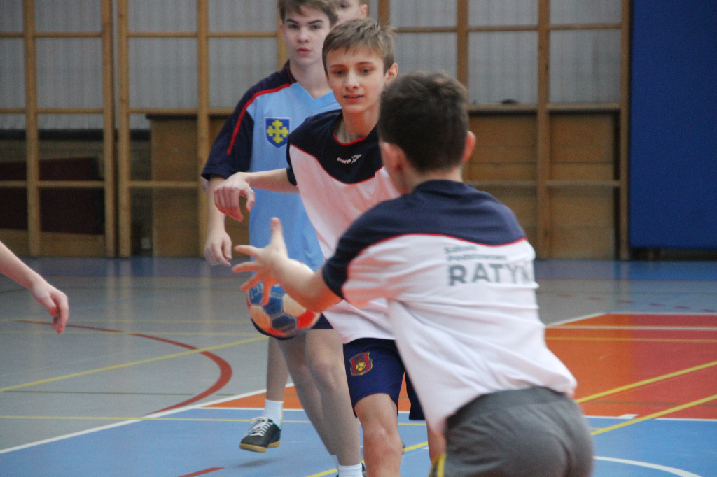 Jedna korona, jedenastu chętnych Zobacz zdjęcia