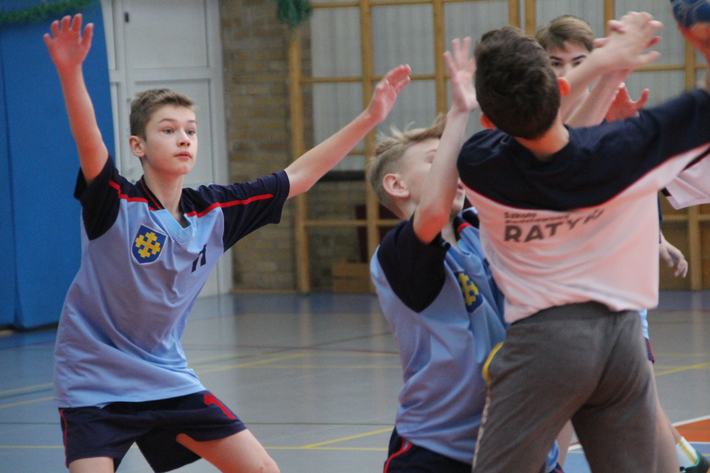 Jedna korona, jedenastu chętnych Zobacz zdjęcia