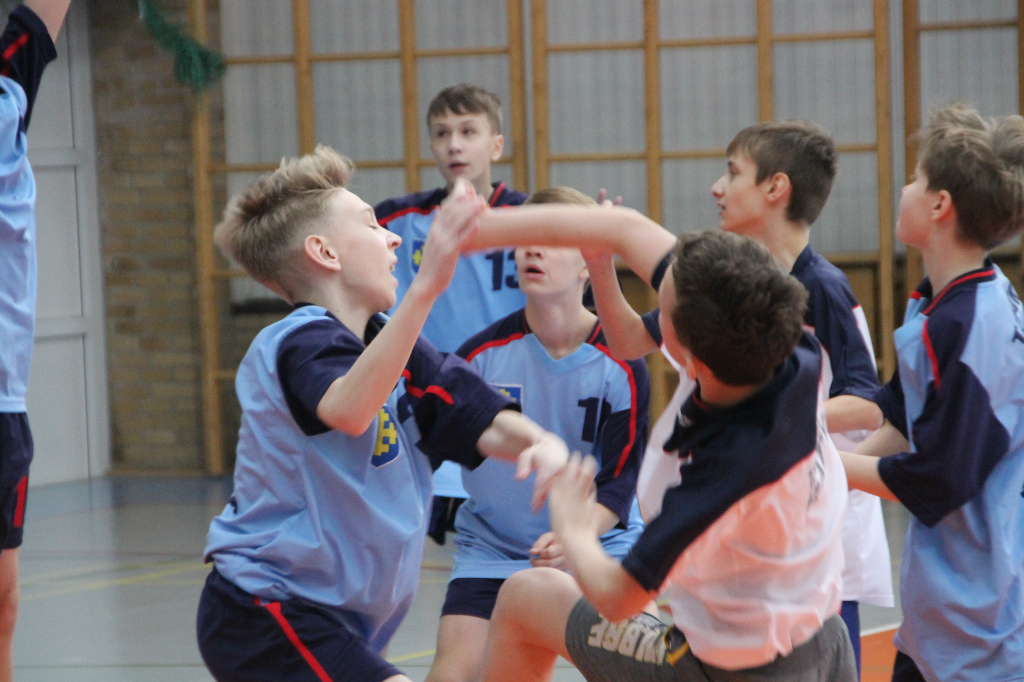 Jedna korona, jedenastu chętnych Zobacz zdjęcia