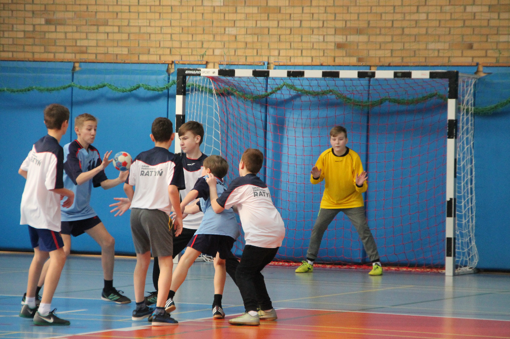 Jedna korona, jedenastu chętnych Zobacz zdjęcia