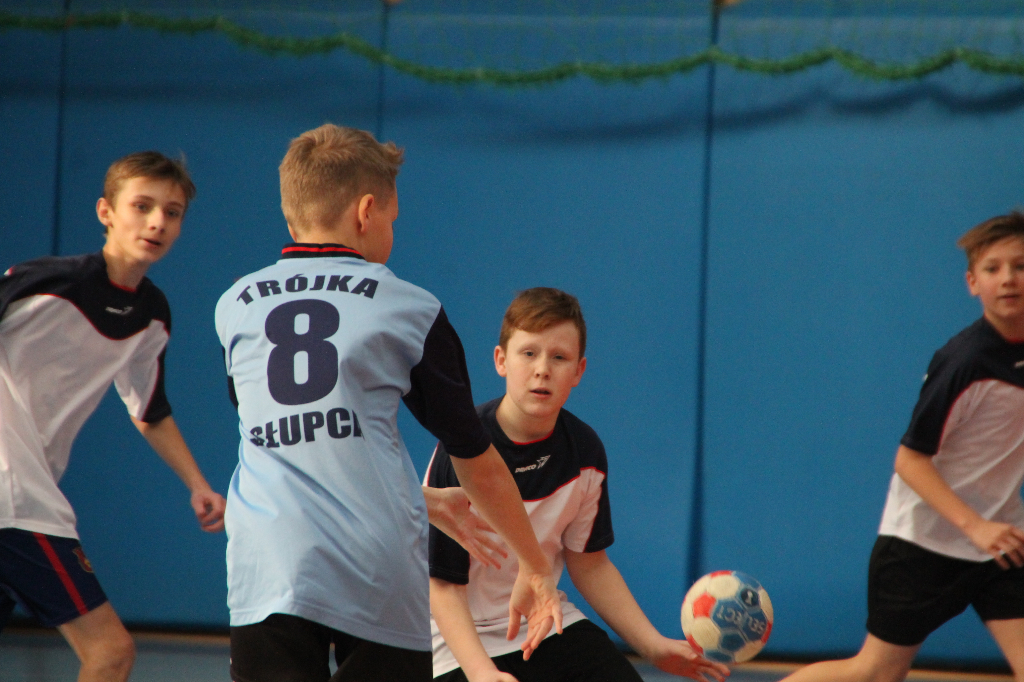 Jedna korona, jedenastu chętnych Zobacz zdjęcia