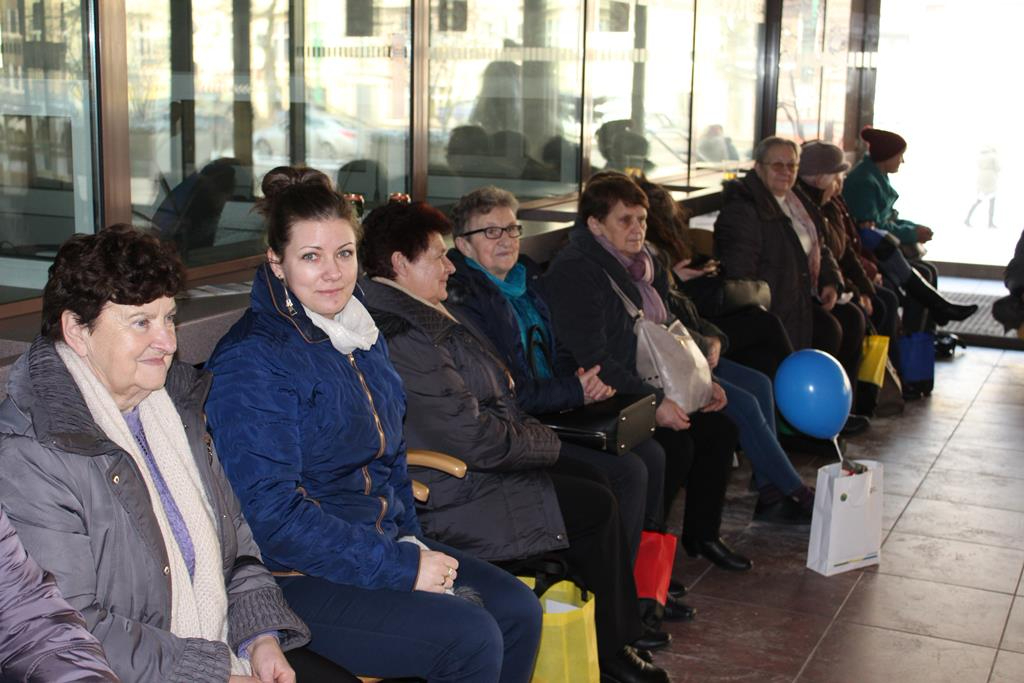 Studenci na Targach Tour Salon