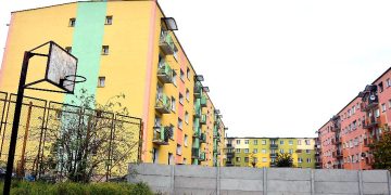 Przyparci do muru. Co dalej?