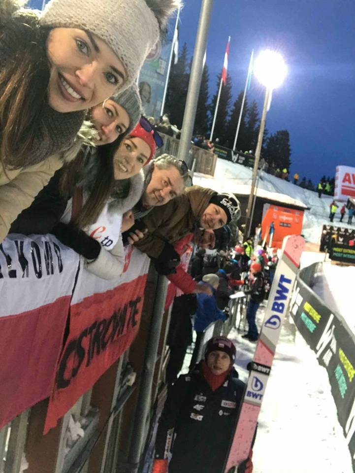 Nasi kibicują skoczkom w Trondheim