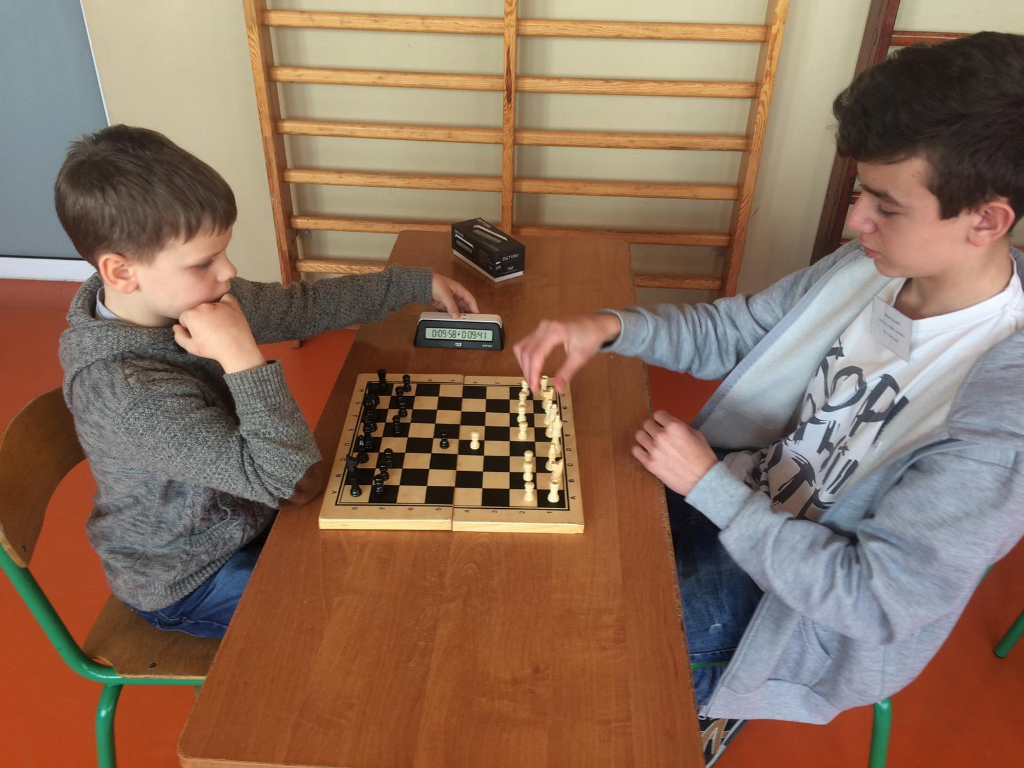 Nauczcie dzieci grać w szachy, a o ich przyszłość możecie być spokojni