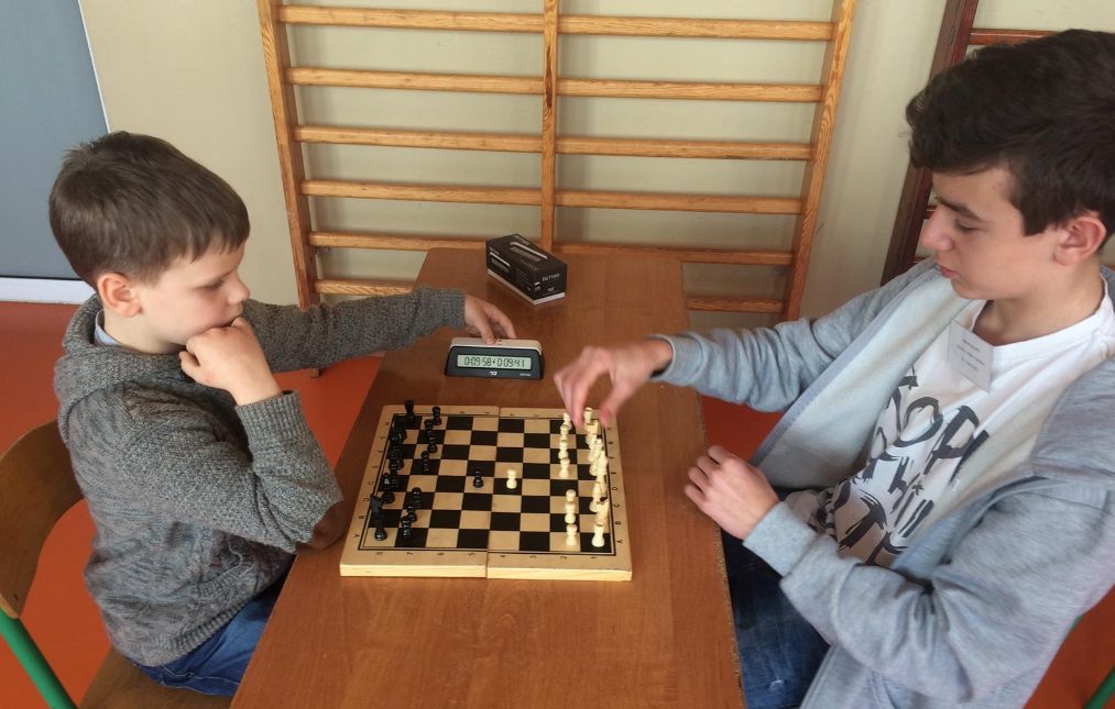 Nauczcie dzieci grać w szachy, a o ich przyszłość możecie być spokojni