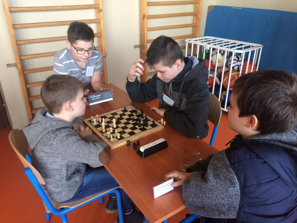 Nauczcie dzieci grać w szachy, a o ich przyszłość możecie być spokojni