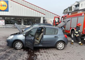Pożar auta pod Lidlem