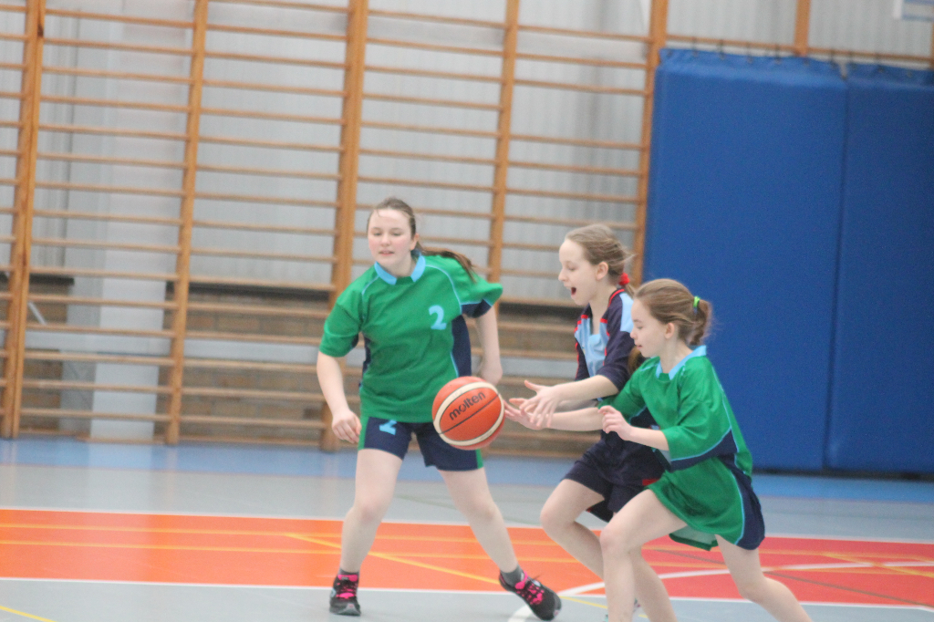 Trójka koszykarskim mistrzem powiatu FOTO