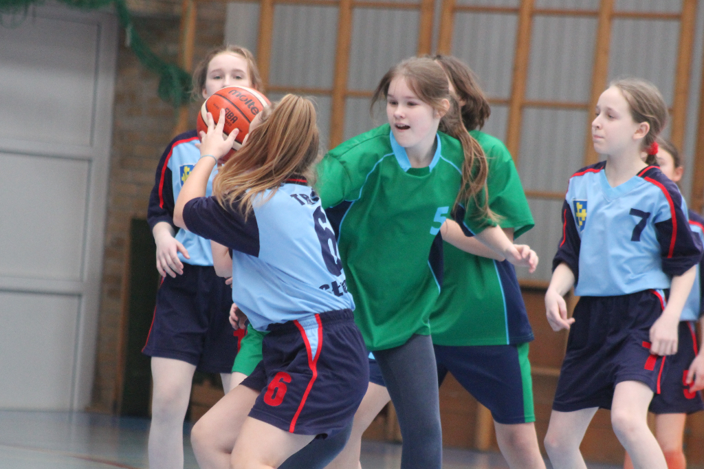 Trójka koszykarskim mistrzem powiatu FOTO