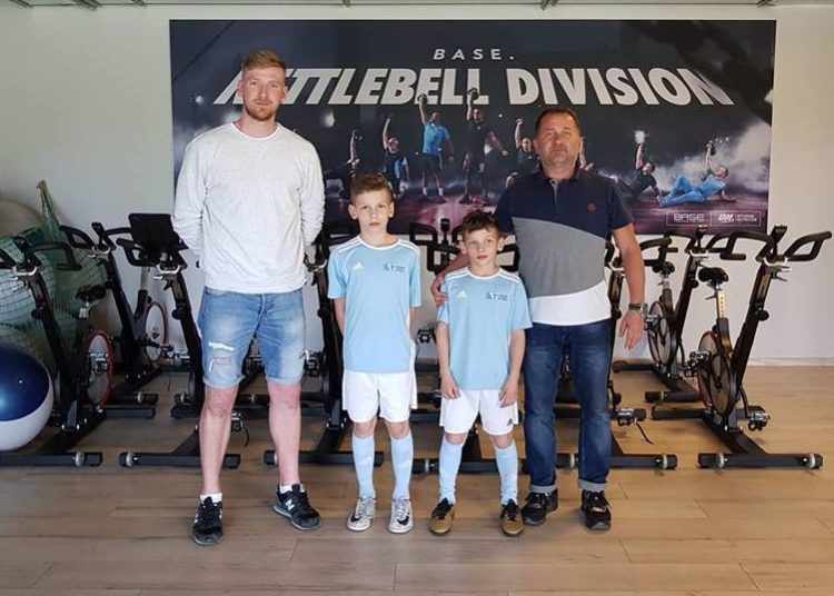 Wypadł świetnie. Pojedzie na testy