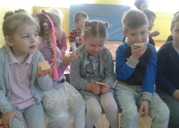 Spotkanie z pszczelarzem w Młodojewie