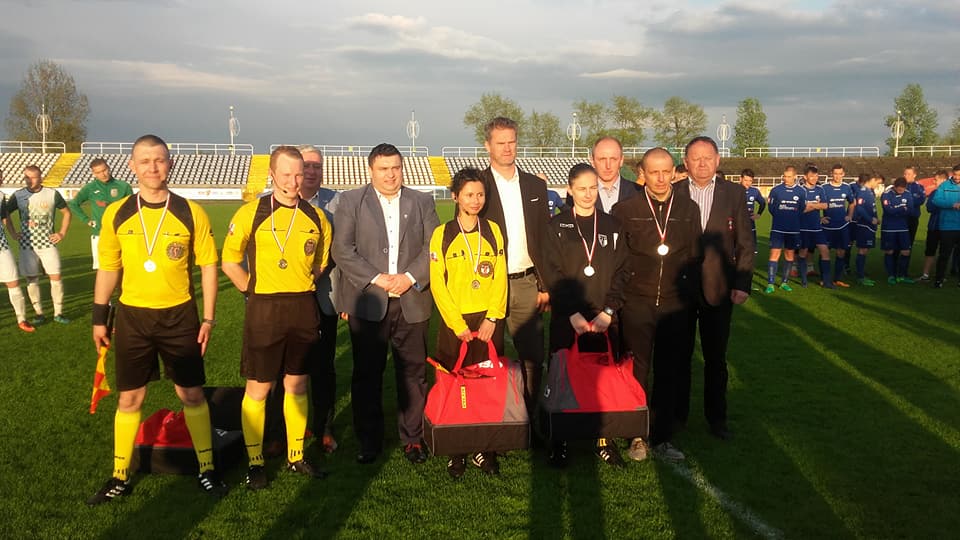 Nasi z Sokołem z pucharem okręgu