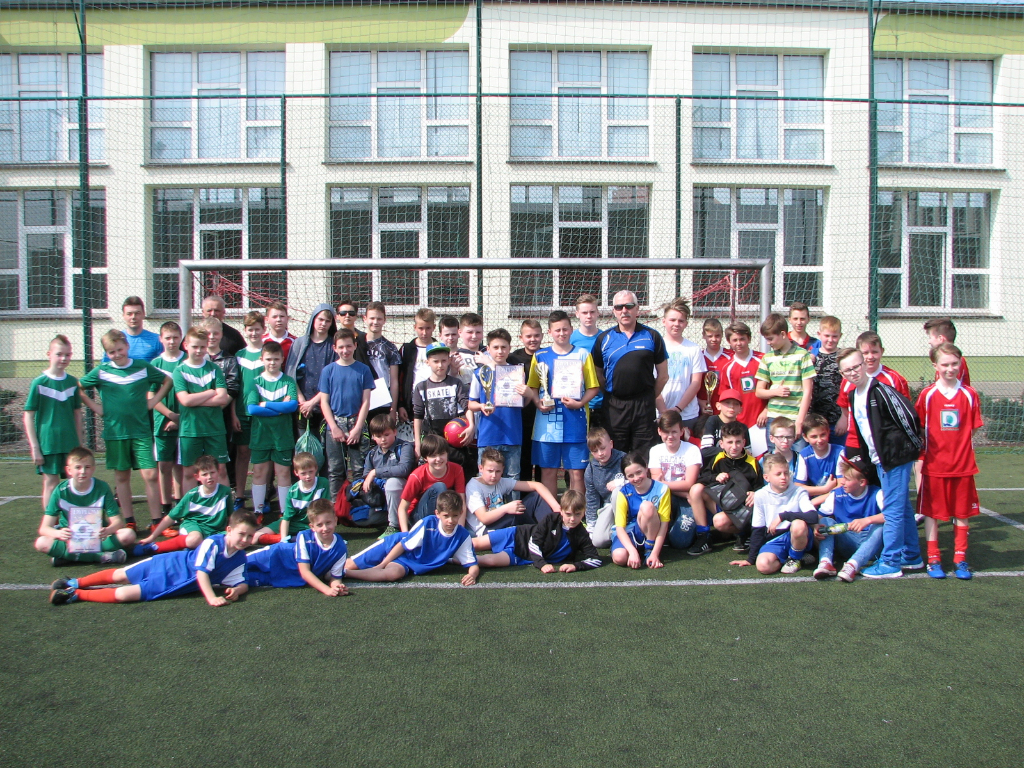 Koszuty piłkarskim Mistrzem Gminy FOTO