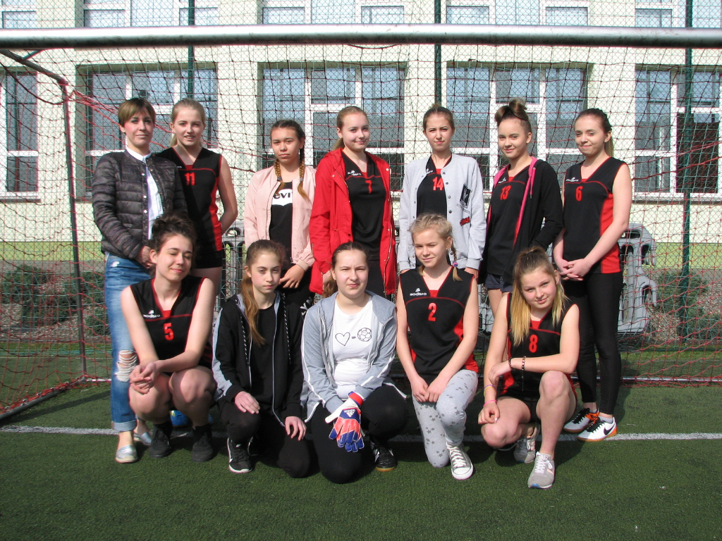 Kowalewo Opactwo w podwójnej koronie FOTO