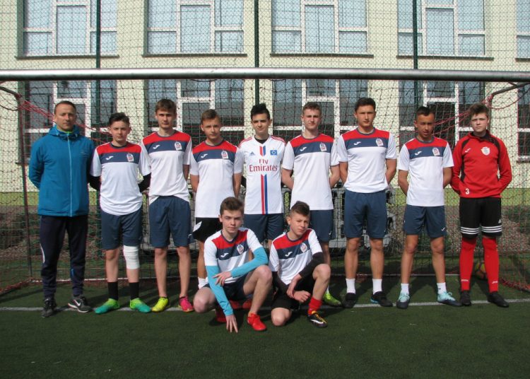 Kowalewo Opactwo w podwójnej koronie FOTO