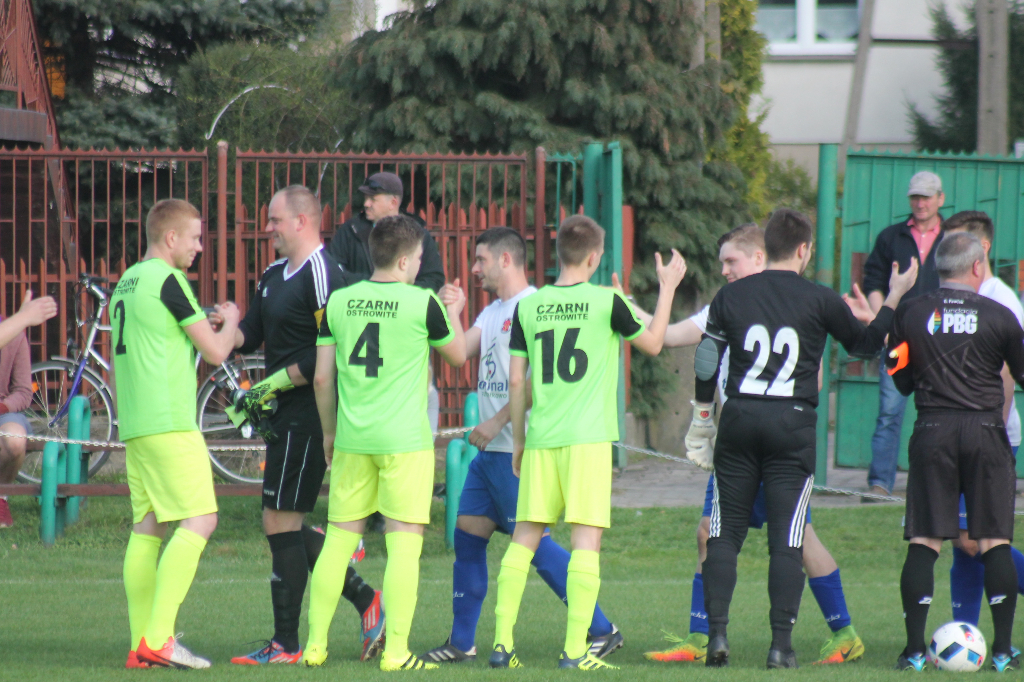 Sześć bramek, podział punktów FOTO