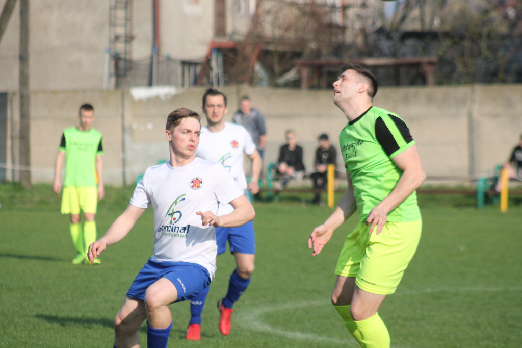 Sześć bramek, podział punktów FOTO