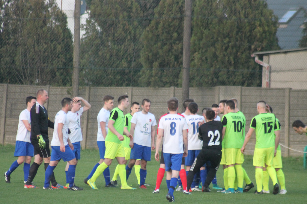 Sześć bramek, podział punktów FOTO