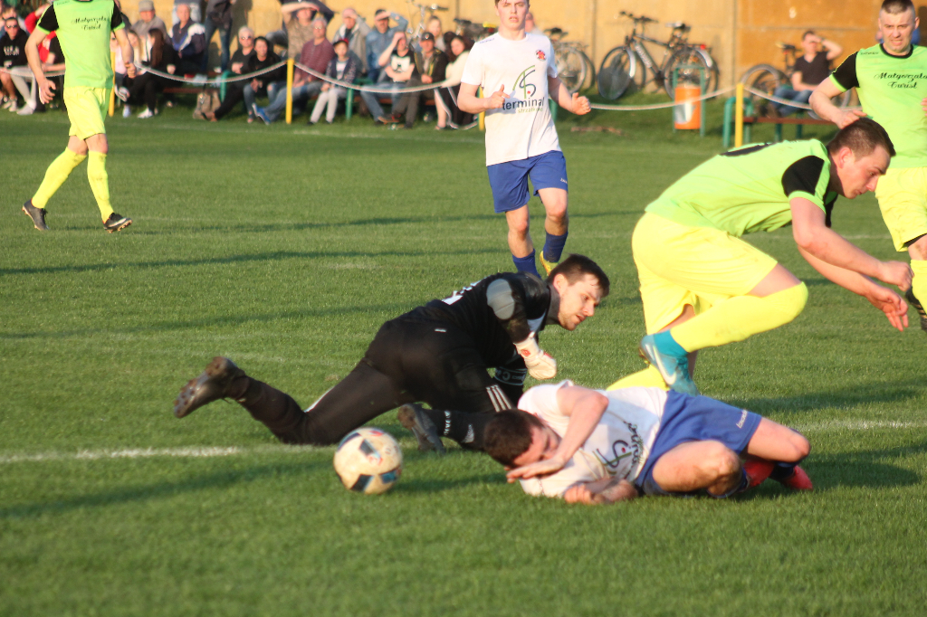 Sześć bramek, podział punktów FOTO