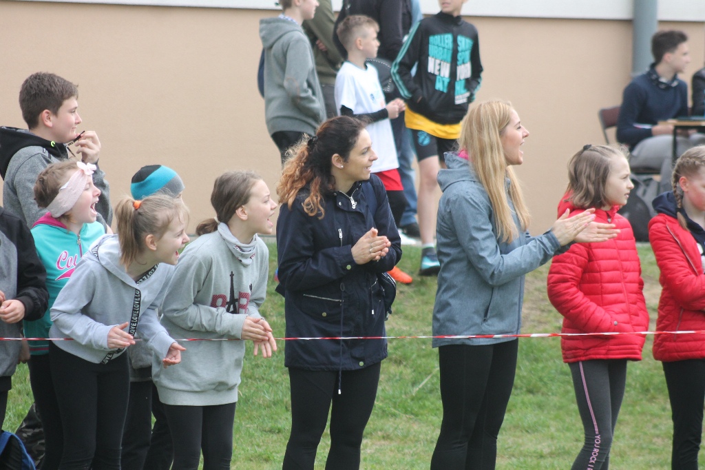 Przełajowe mistrzostwa powiatu ZDJĘCIA