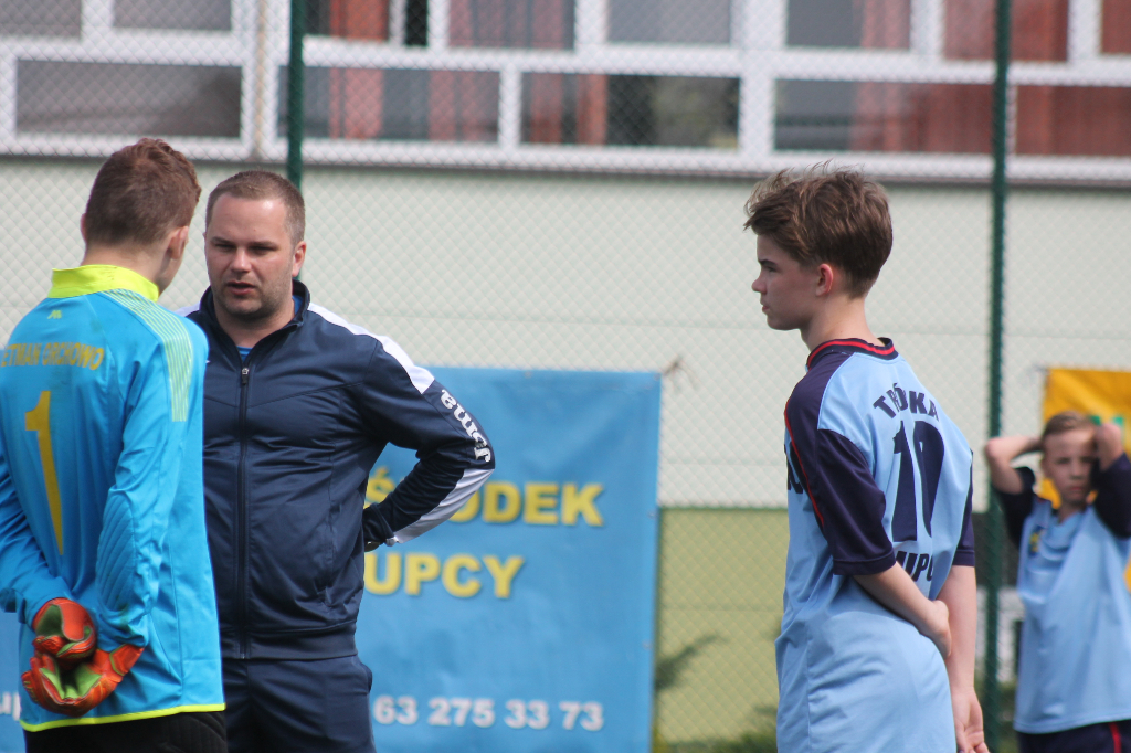 Trójka wygrywa powiatowy finał