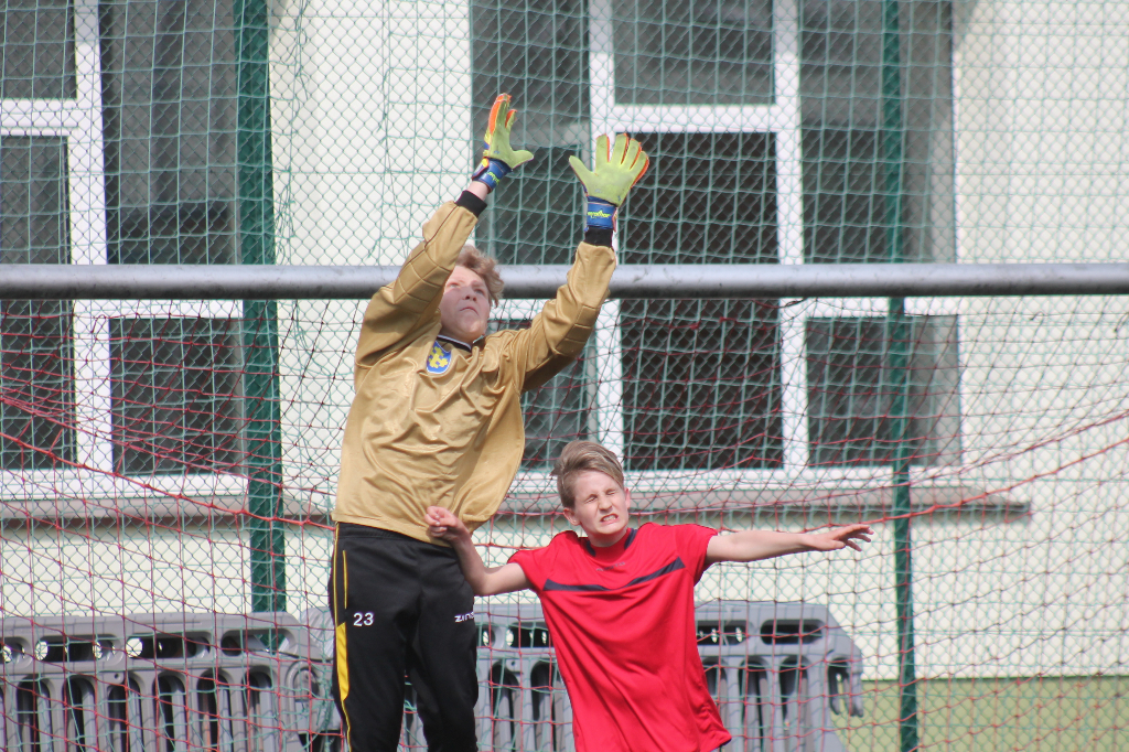 Trójka wygrywa powiatowy finał