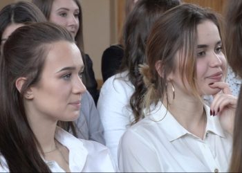 Dzień Absolwenta w LO. Zobacz film