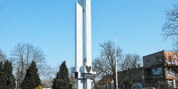 Pomnik z motywem smoleńskim?