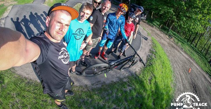 Cały dzień się szkolili na pumptracku