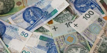 Pracownicy szkół dostali podwyżki