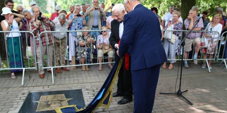 Honorowy obywatel Zagórowa w „Alei Sław Ciechocinka”