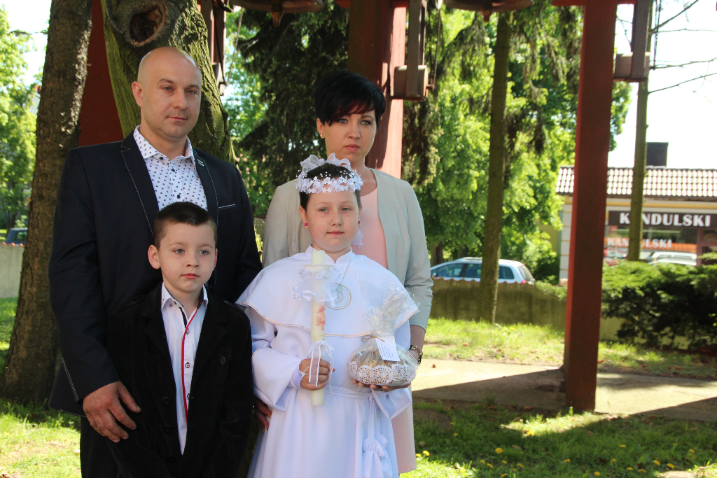 Komunia w Wawrzyńcu ZDJĘCIA