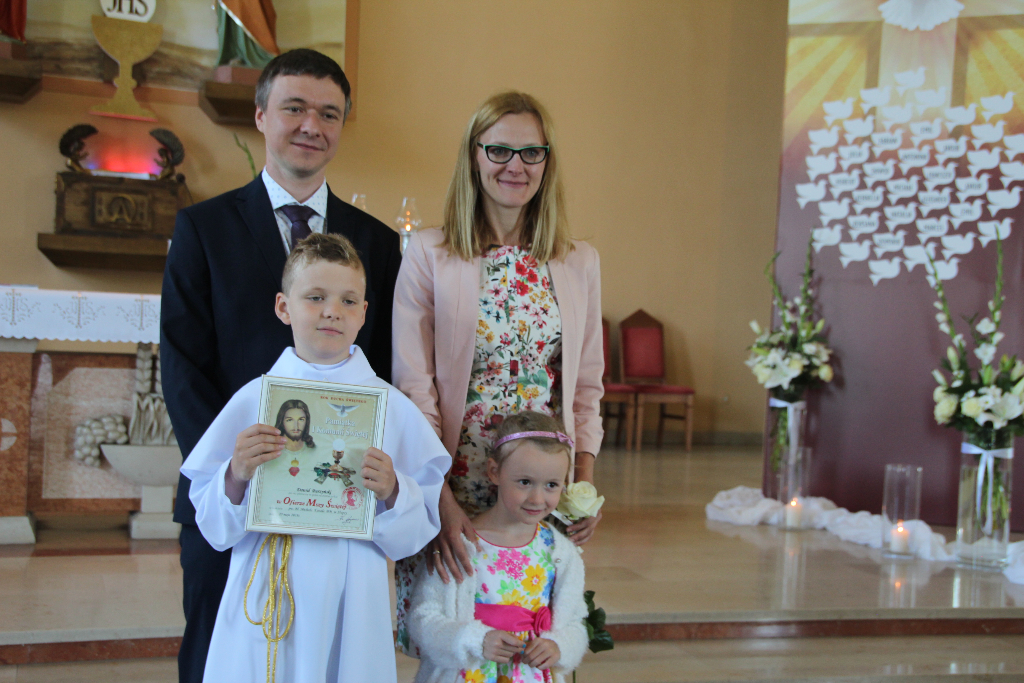 Komunia w Kozalu. Dziś świętuje III c ZDJĘCIA