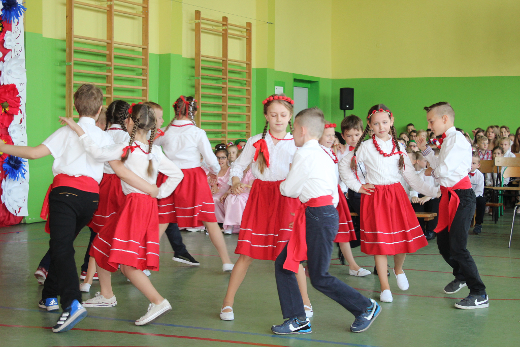 Przegląd Ludowych Zespołów Amatorskich w Cieninie