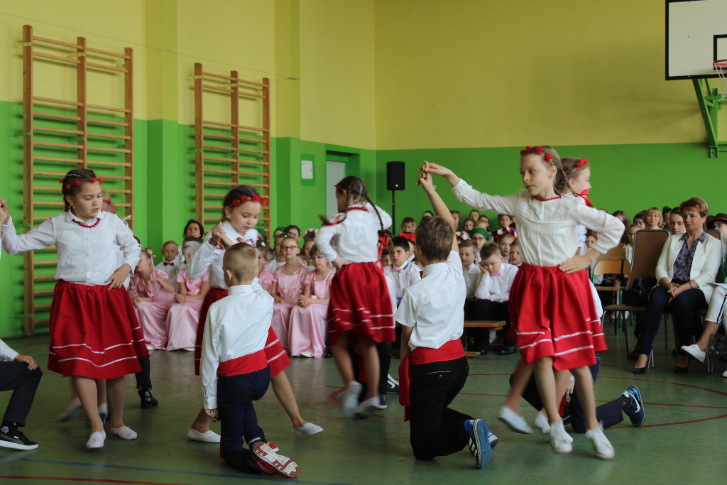 Przegląd Ludowych Zespołów Amatorskich w Cieninie