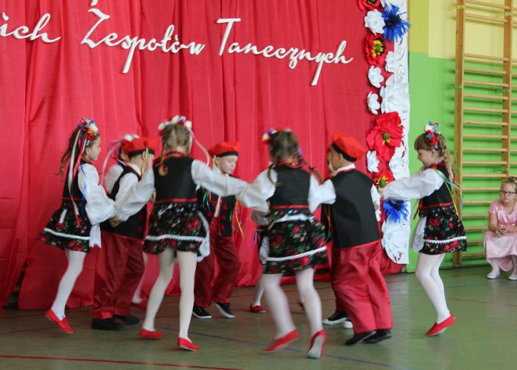 Przegląd Ludowych Zespołów Amatorskich w Cieninie