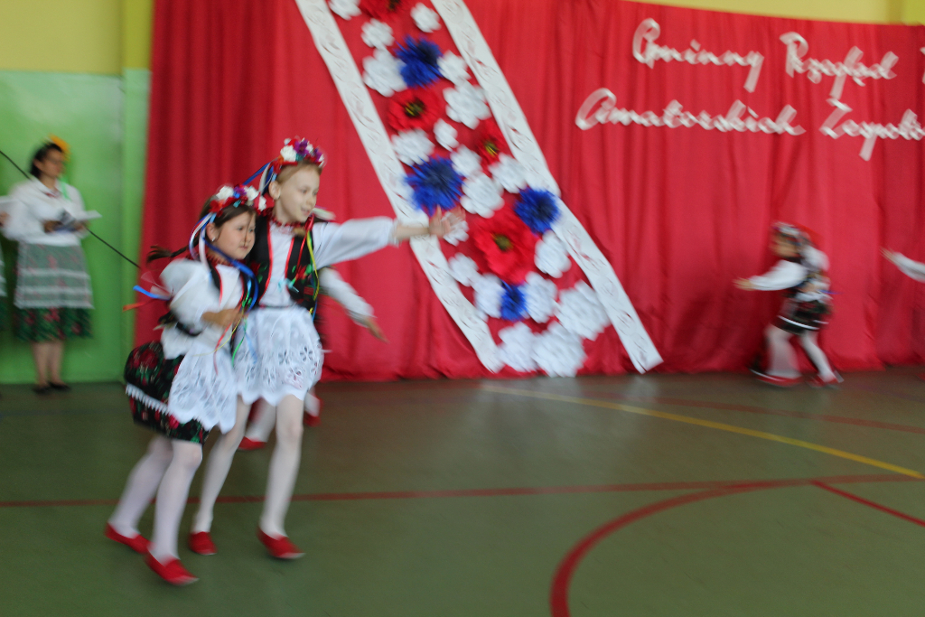 Przegląd Ludowych Zespołów Amatorskich w Cieninie