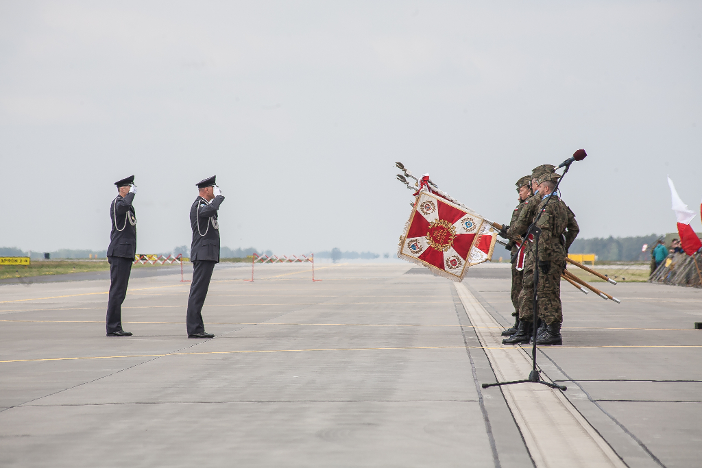 Święto na lotnisku. Zobacz zdjęcia