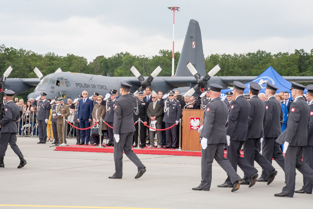 Święto na lotnisku. Zobacz zdjęcia